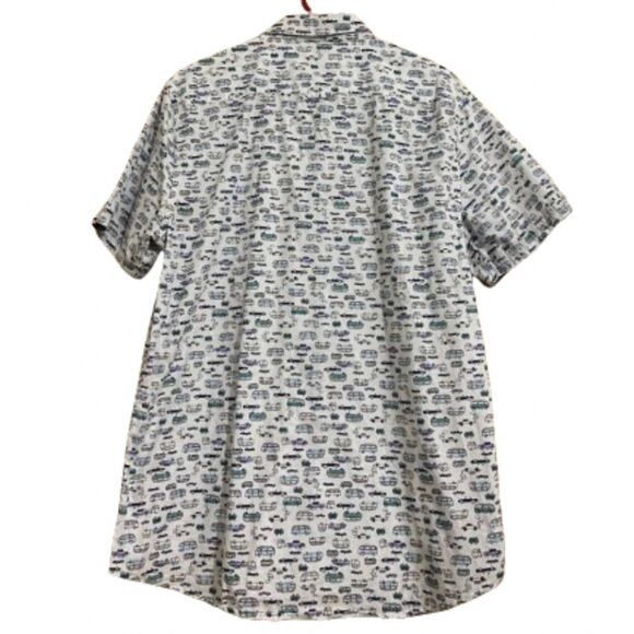 INTERNATIONAL REPORT MEN’s WHITE MULTI VEHICLE/CAR EXHIBIT PRINT SHIRT Sz-L - Picture 6 of 6